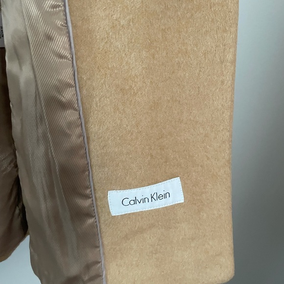 Calvin Klein tan wool coat, size 6 - Picture 15 of 15